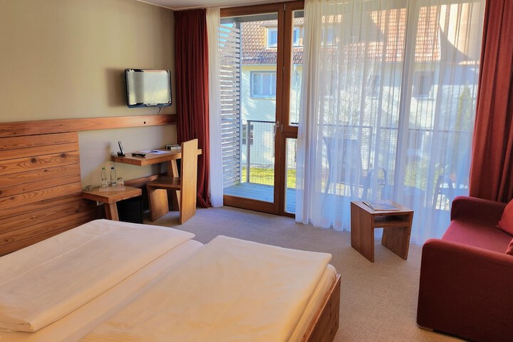 Room 9 of 34