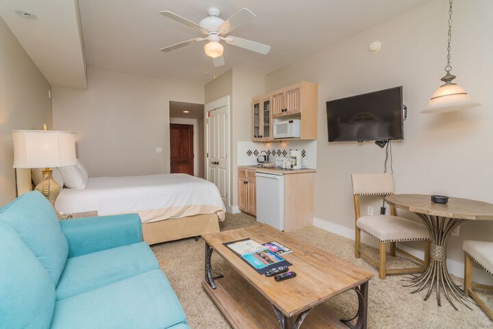 Room 45 of 270