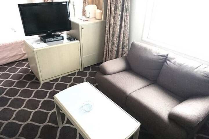 Room 52 of 116