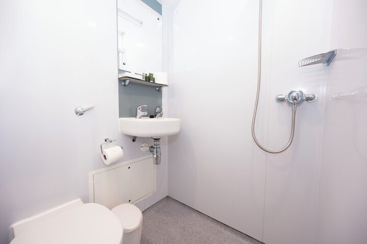 Room 6 of 31