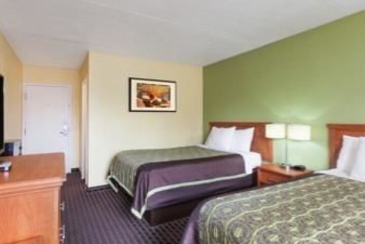 Room 14 of 35