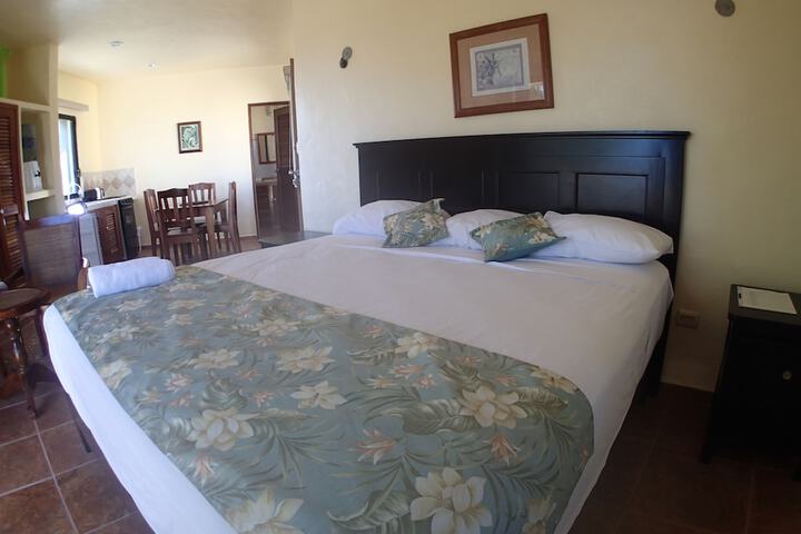 Room 4 of 52
