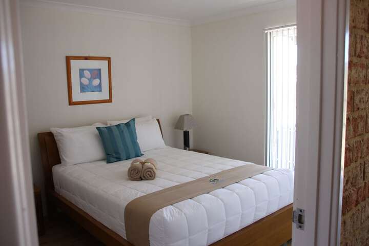 Room 8 of 38