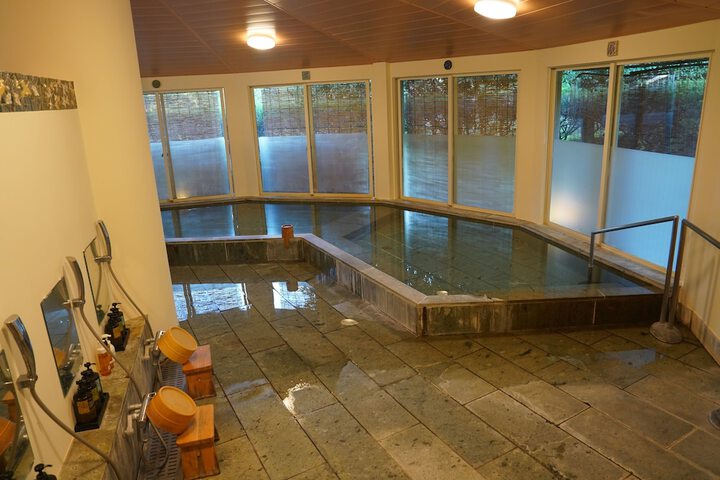 Spa 18 of 30