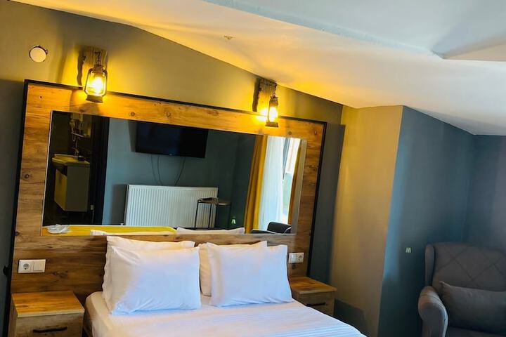 Room 5 of 39