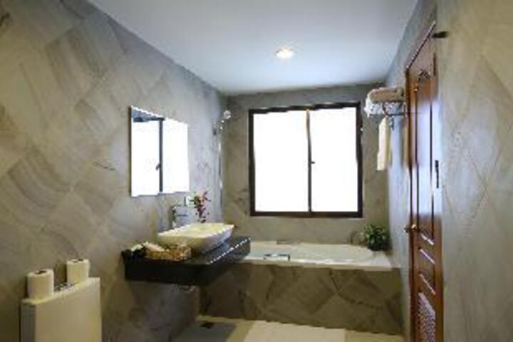 Room 10 of 23