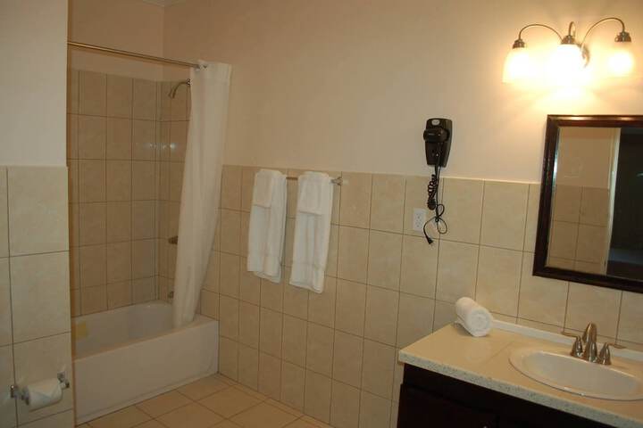 Room 10 of 63