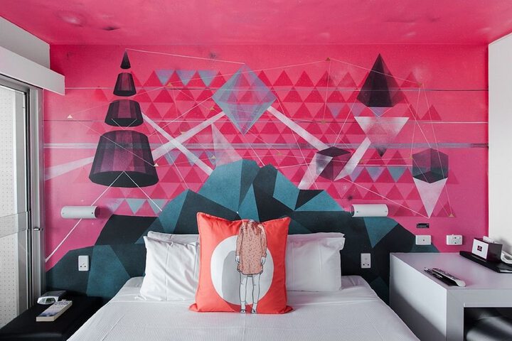 Room 9 of 36