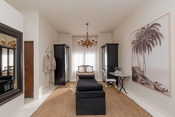 Room 62 of 194