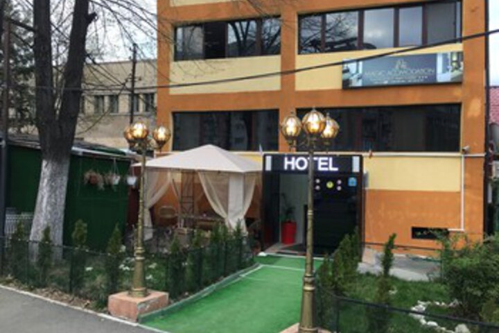 Hotel 12 of 123