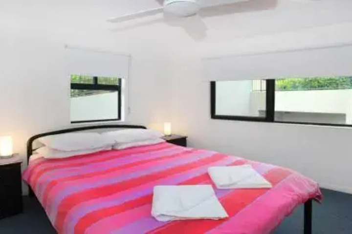 Unit 1 The Rocks 1746 David Low Coolum Beach Linen Included Wifi 500 Bond