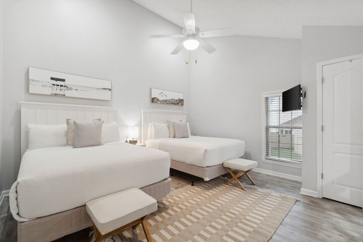 Room 15 of 125