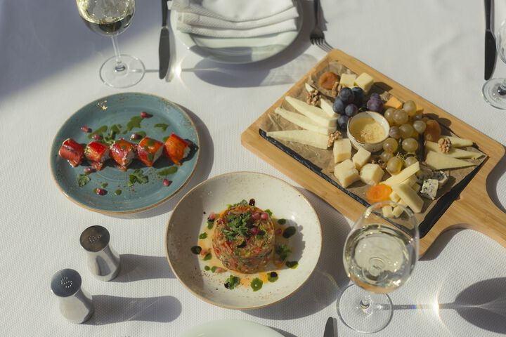 Dining 50 of 55