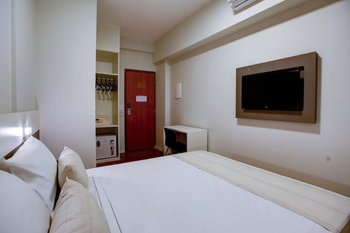 Room 19 of 39