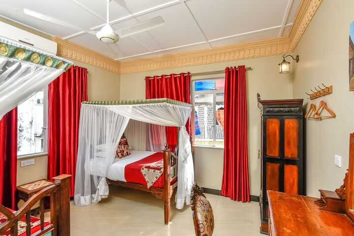 Room 54 of 163