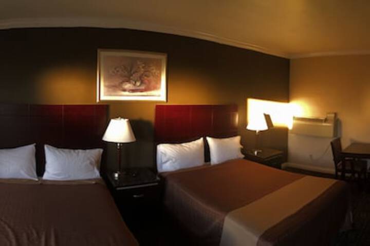 Room 2 of 51