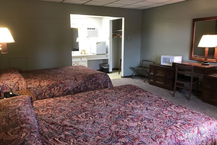 Room 17 of 23