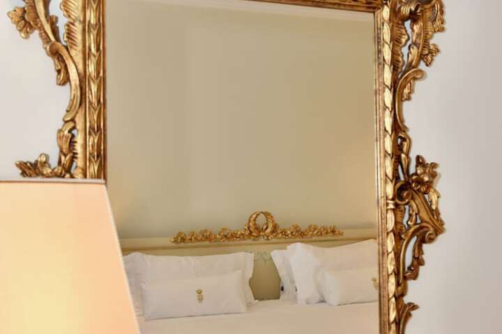 Room 32 of 114