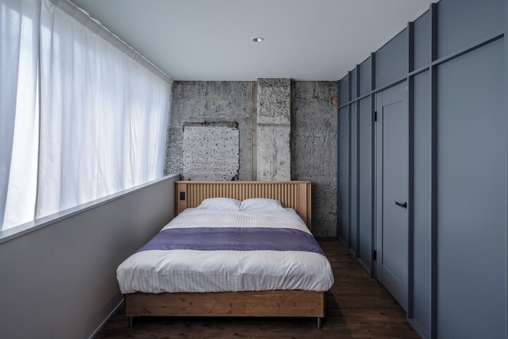 Room 13 of 49
