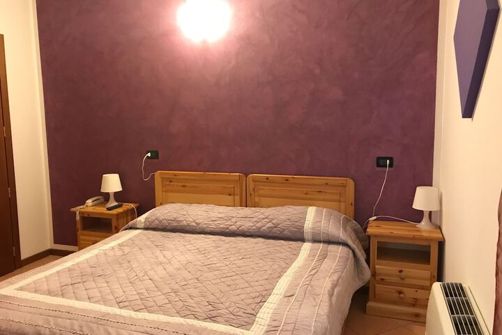 Room 12 of 64
