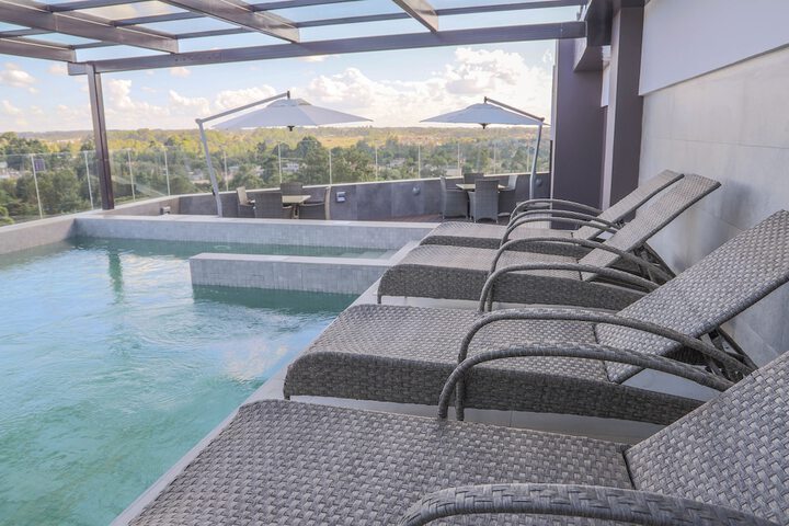 Pool 16 of 34
