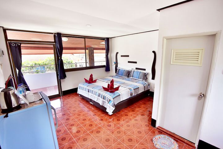 Room 20 of 99