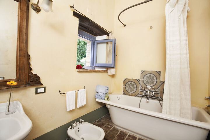 Bathroom Interior Photo