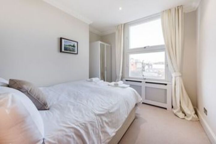 Room 3 of 14