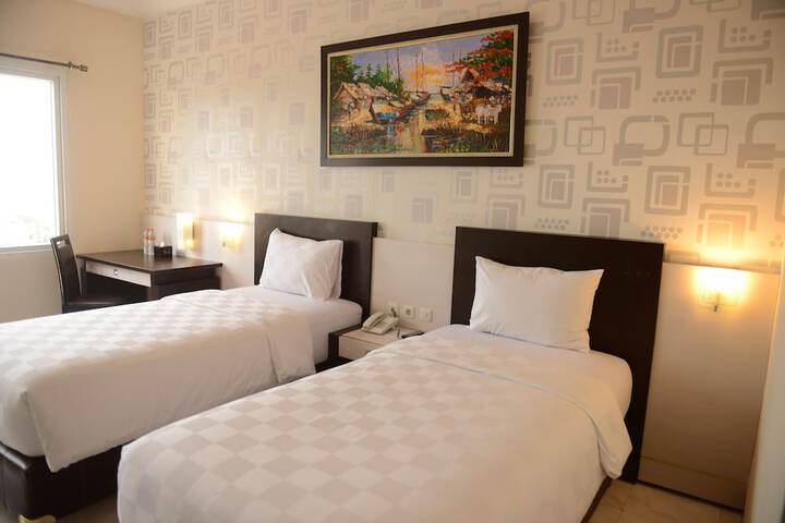 Room 4 of 44