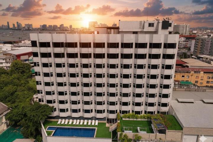 Suncity Hotel Pattaya