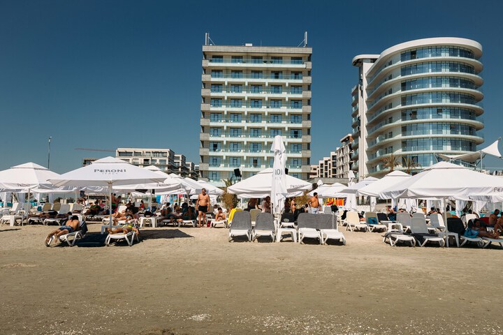 Beach 46 of 64
