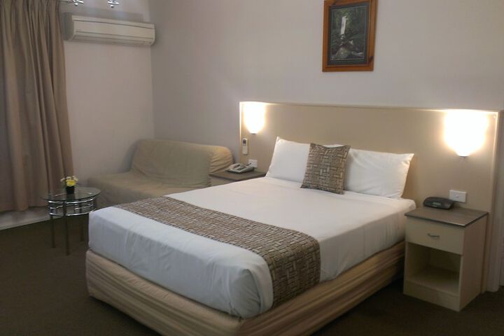 Room 20 of 38