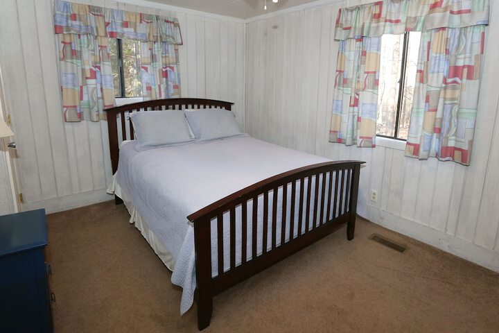 Room 10 of 400