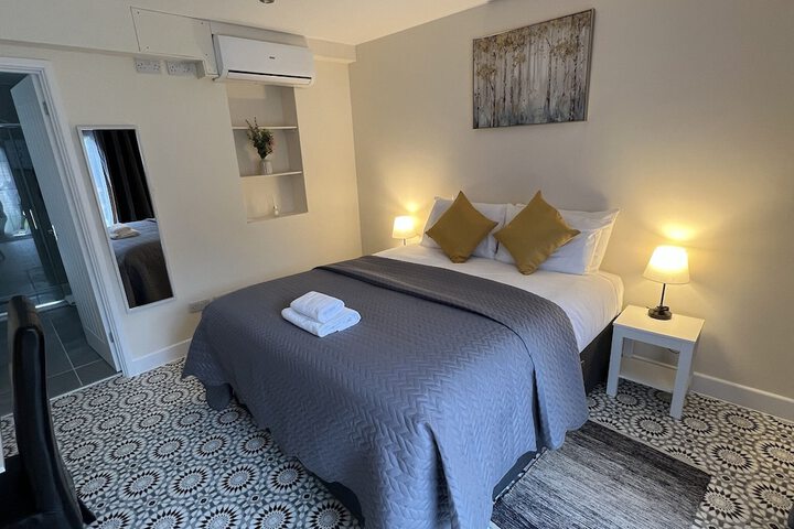 Room 15 of 50