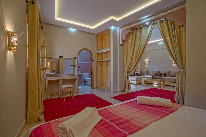 Room 11 of 72