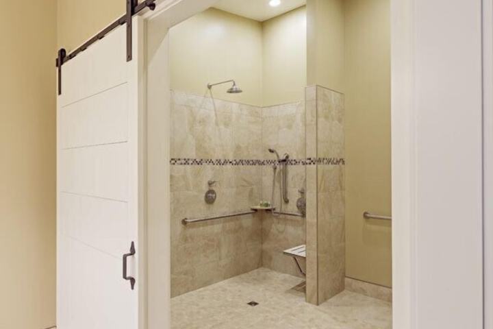 Bathroom shower