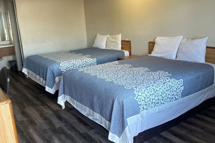 Room 10 of 54
