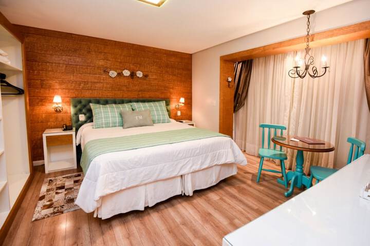 Room 44 of 105