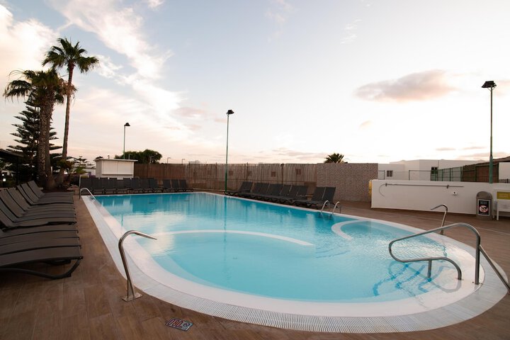 Pool 74 of 313