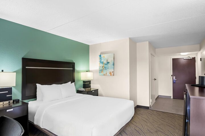 Room 16 of 47