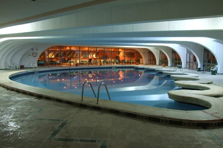 Pool 11 of 19