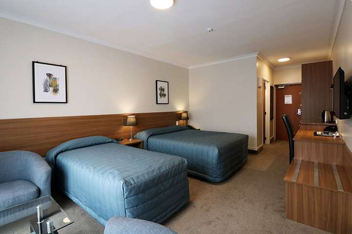 Room 28 of 81