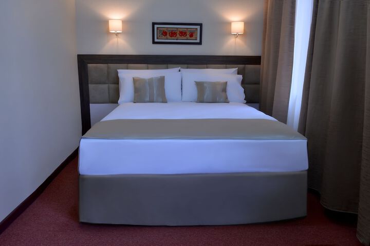Room 19 of 60