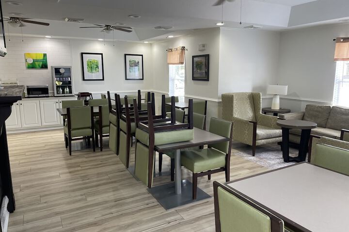 Breakfast area