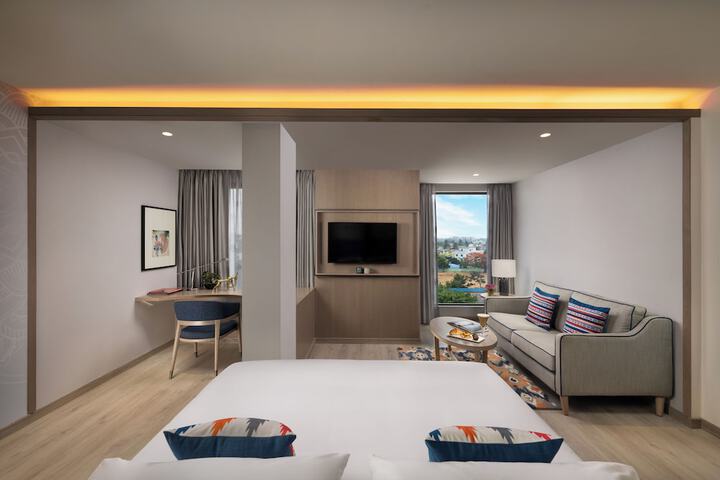 Room 7 of 36
