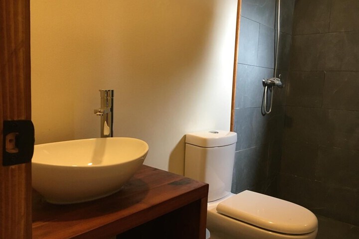Room 25 of 59