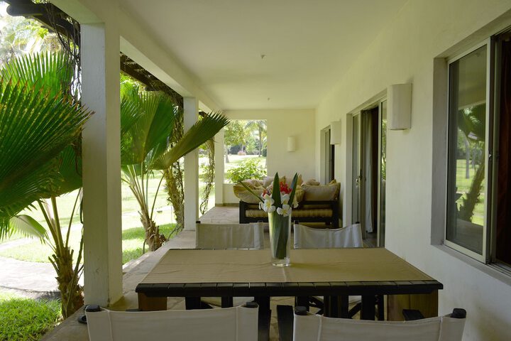 Lounge 45 of 65