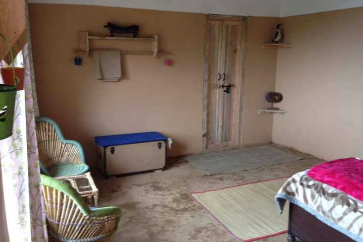 Room 6 of 7