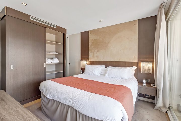 Room 14 of 85