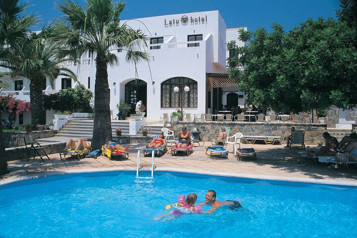 Pools & Facilities